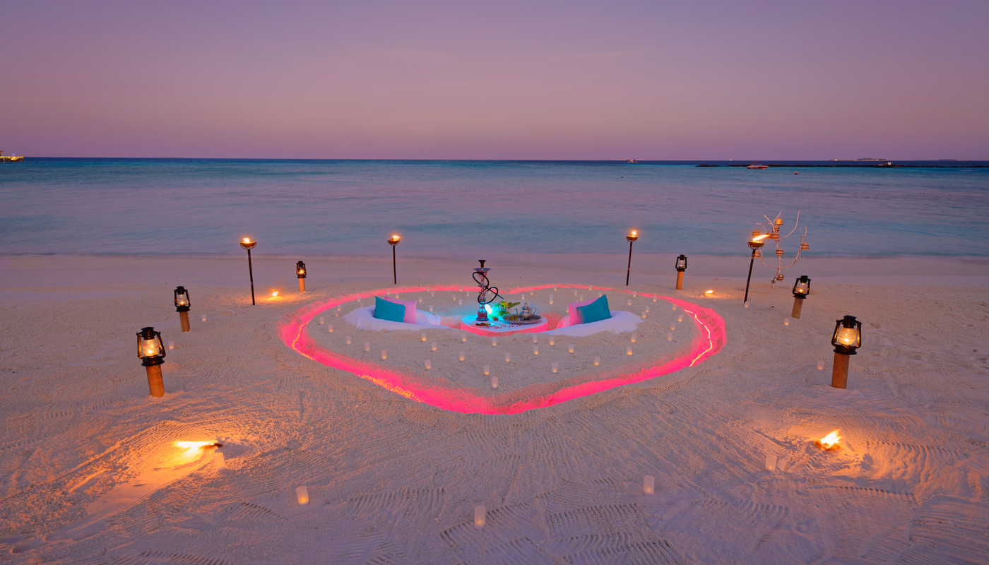 Experiencia romántica en la playa Hotel You & Me by Cocoon